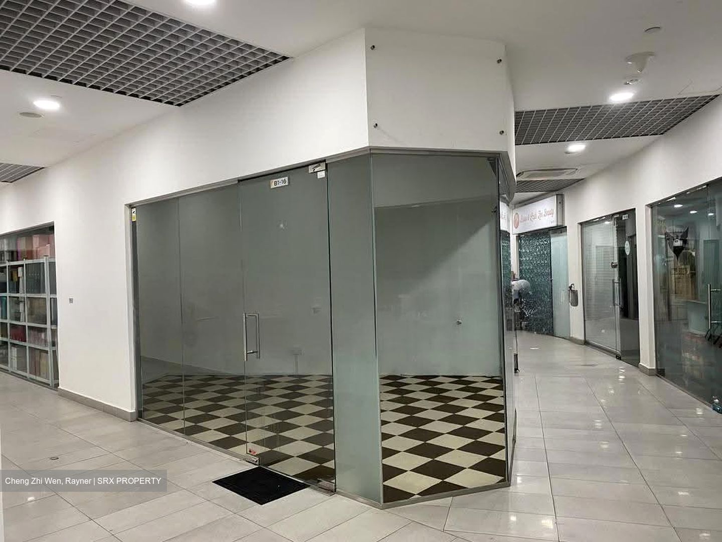 Icon@changi (D14), Shop House #611764081